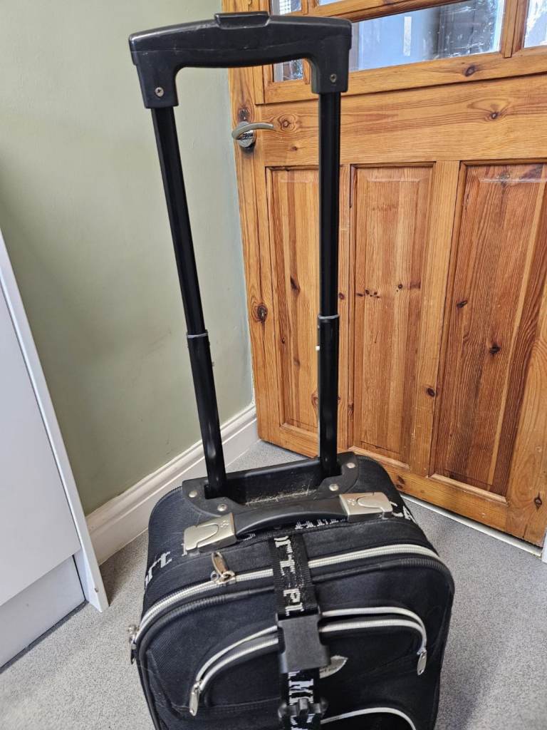 Small wheeled suitcase good condition