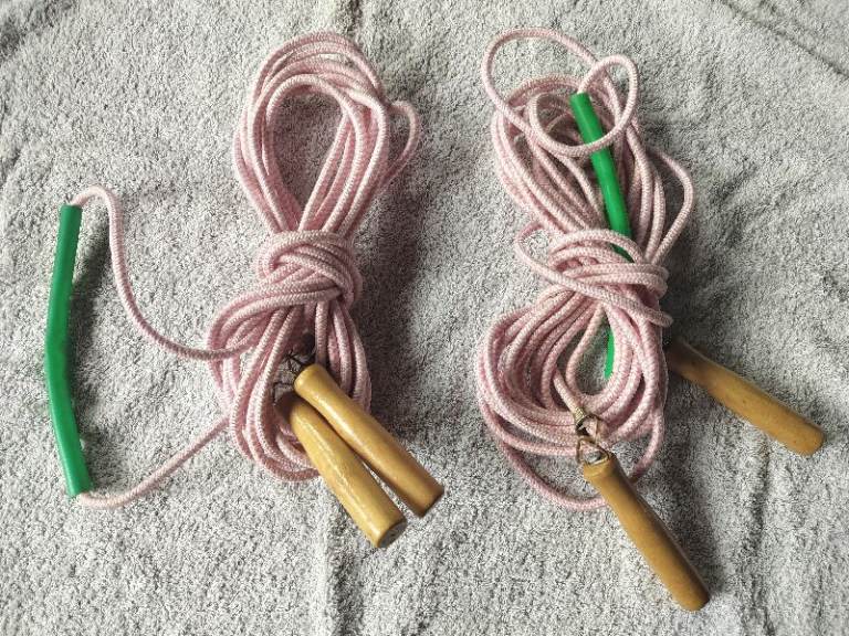 2x skipping ropes, 10mtr each