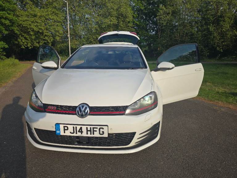 Volkswagen, GOLF, GTI, Hatchback, 2014, Manual, 1984 (cc), 3 doors