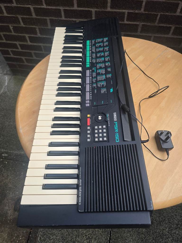 Yamaha PSR-180 Electric Keyboard – Good Condition