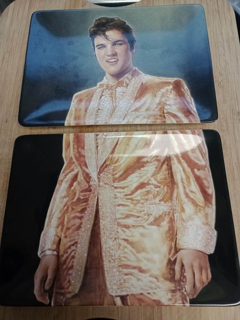 Elvis Presley plates.