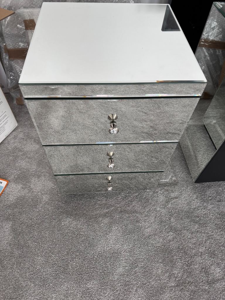 FREE - 2 x Mirrored Bedside Table with 3 Drawers – Good Condition