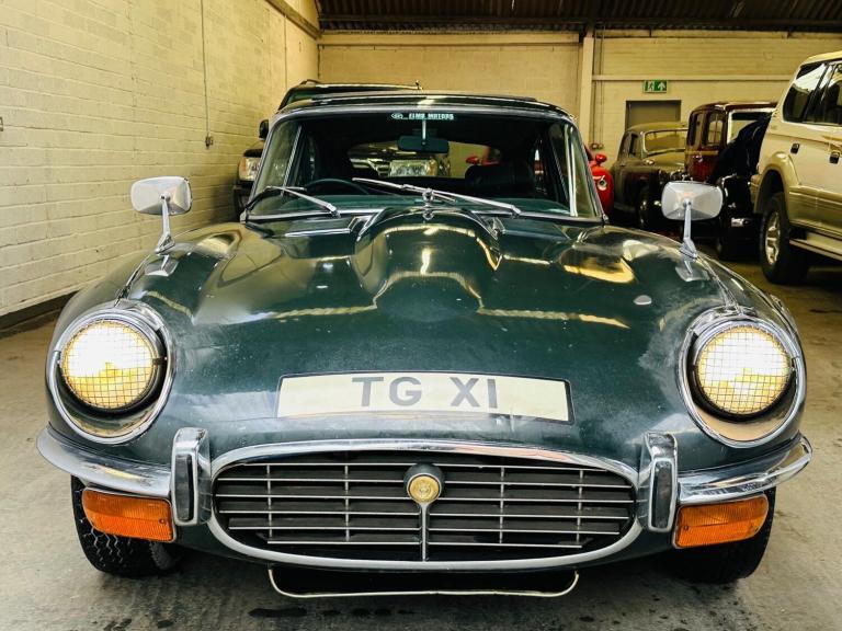  Jaguar E-Type Manual