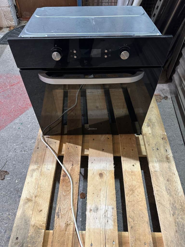 Electric Oven - Almost New