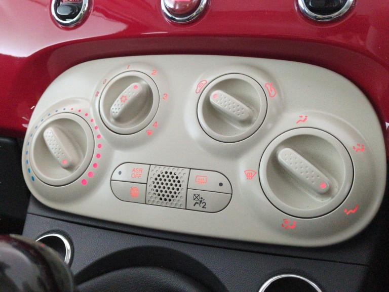 2017 Fiat 500 0.9 TwinAir 105 Lounge 3dr HATCHBACK PETROL Manual