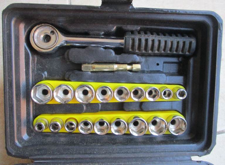 18 Piece Socket Set