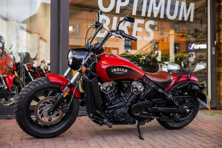 Indian Scout BOBBER ! LOW MILES ! EXTRAS ! STUNNING