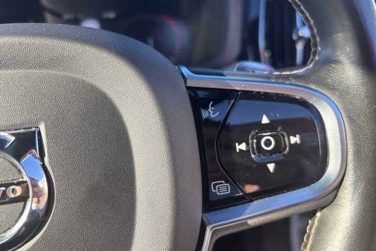 2020 Volvo XC60 2.0 T8 [390] Hybrid R DESIGN Pro 5dr AWD G tronic ESTATE PETROL/ELECTRIC Automatic