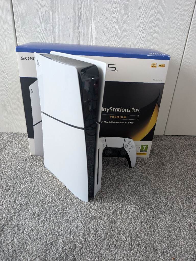 PS5 SLIM DISC BOXED 