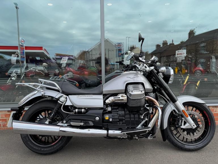 Moto Guzzi California Custom 1400