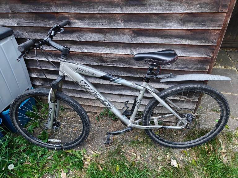 Specialized Hardrock Sport mountain bike 17 inch frame 26 wheel 24 speed in working condition