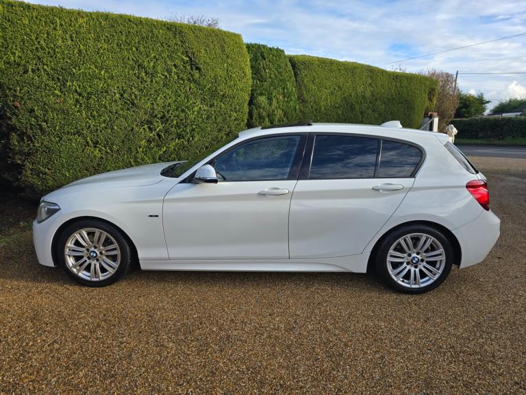 BMW 1 SERIES 118i M SPORT - AUTOMATIC - 5 DOOR - 2012 - WHITE **LOW MILES**