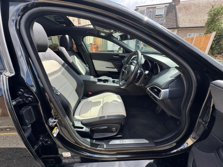 2017 Jaguar XE 2.0d R-Sport Auto Euro 6 (s/s) 4dr SALOON Diesel Automatic