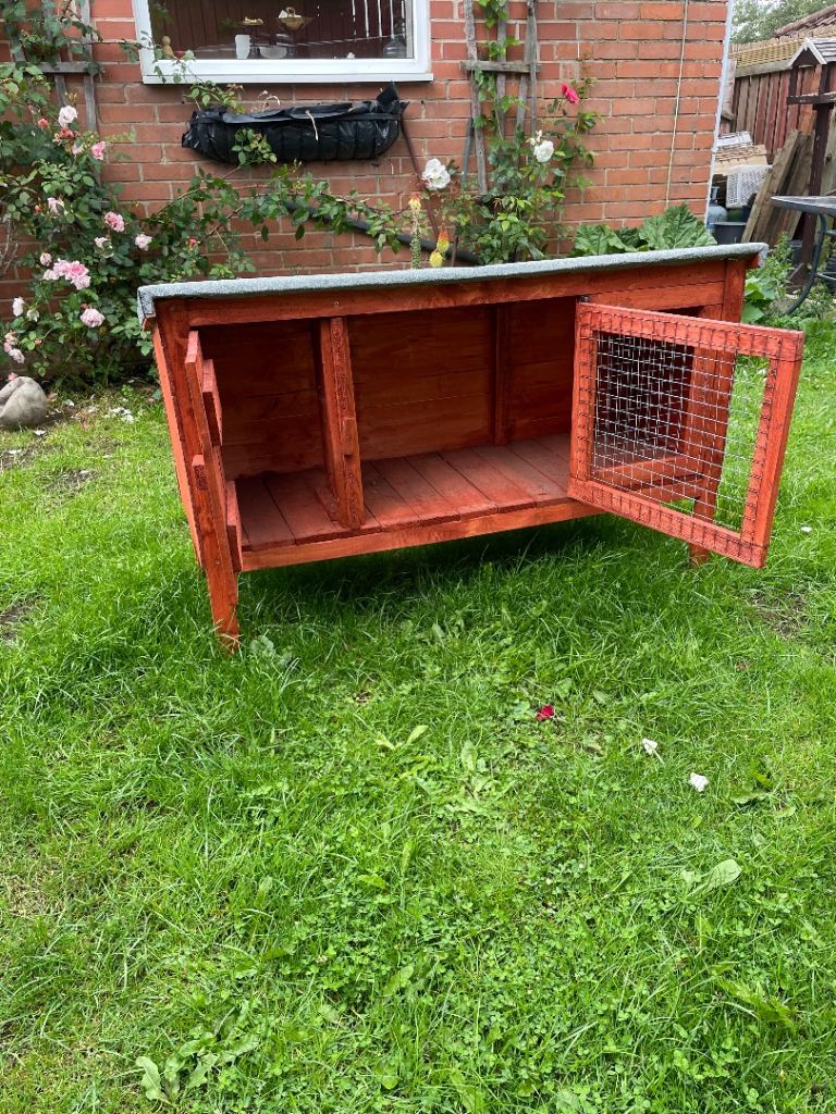 Rabbit hutch 