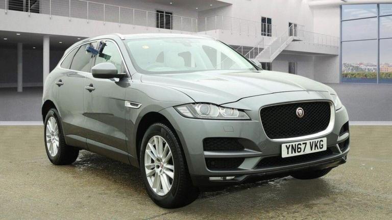 JAGUAR F-PACE 2.0 D180 Portfolio Auto AWD Euro 6 (s/s) 5dr 2017