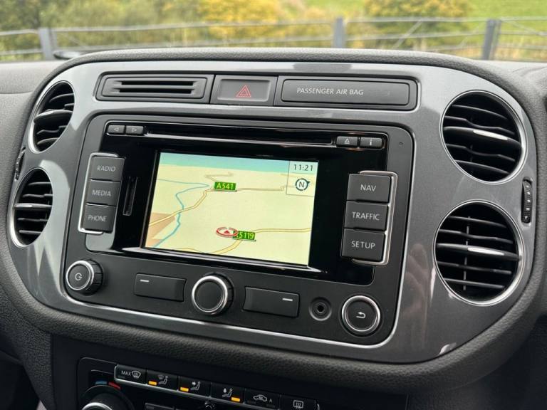 2014 Volkswagen Tiguan 2.0 TDI BlueMotion Tech Match SUV 5dr Diesel Manual 2WD Euro 5 (s/s) (140 ...