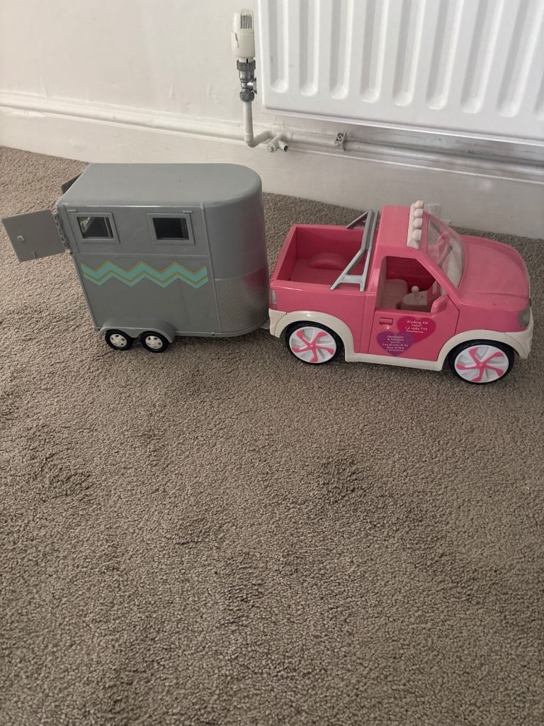 Horse trailer and truck