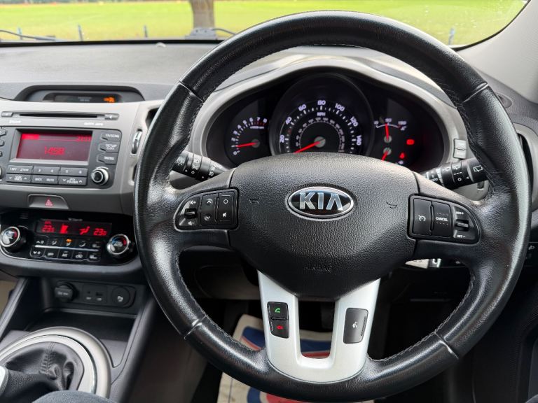 Kia, SPORTAGE, Estate, 2014, Manual, 1591 (cc), 5 doors