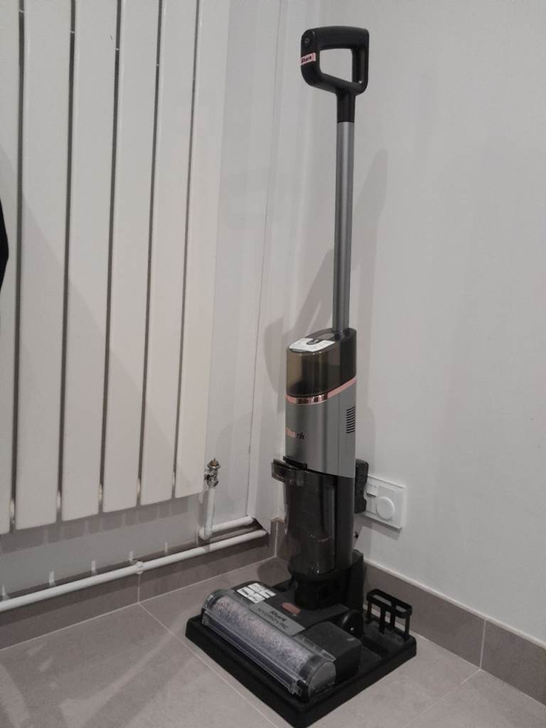 image for Shark HydroVac Cordless Hard Floor Vacuum Cleaner