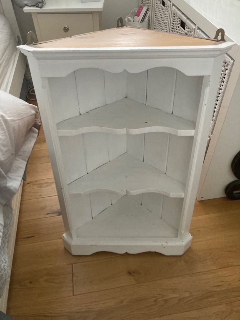 White display corner unit