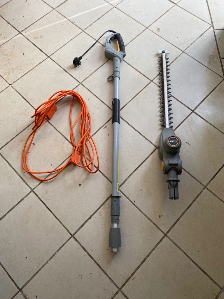 Titan Corded Hedge Trimmer in great condition.