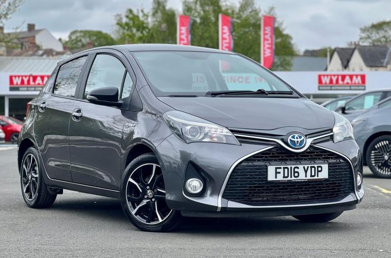 2016 Toyota Yaris 1.5 Hybrid Design 5dr CVT HATCHBACK PETROL/ELECTRIC Automatic