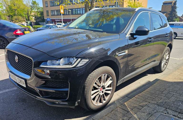 Jaguar, F-PACE, Estate, 2016, Manual, 1999 (cc), 5 doors