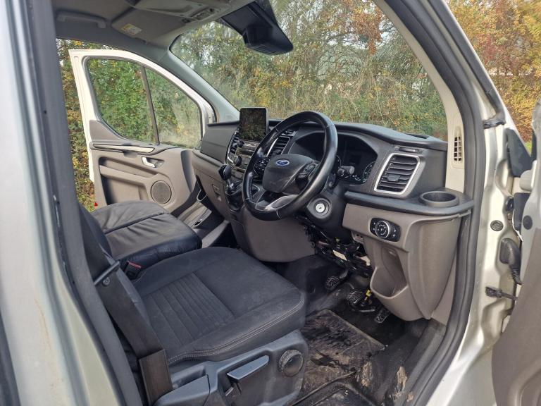 2021 Ford Transit Custom Silver LWB  Drives Perfect  7m MOT  LTD Top Spec