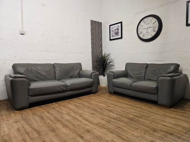 Natuzzi Italia Genuine Leather Sofa Suite – 3 + 2 Seater – Grey – £380 (Free Delivery Included)🚚