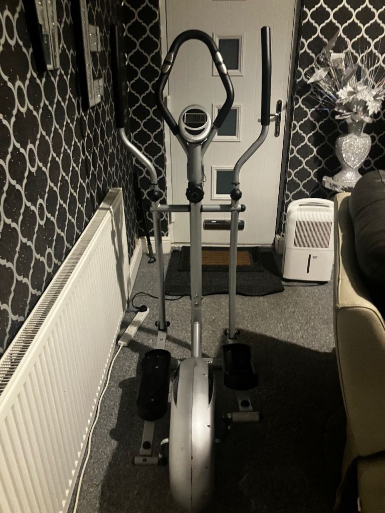 image for cross trainer in excellent condition can deliver for a small charge