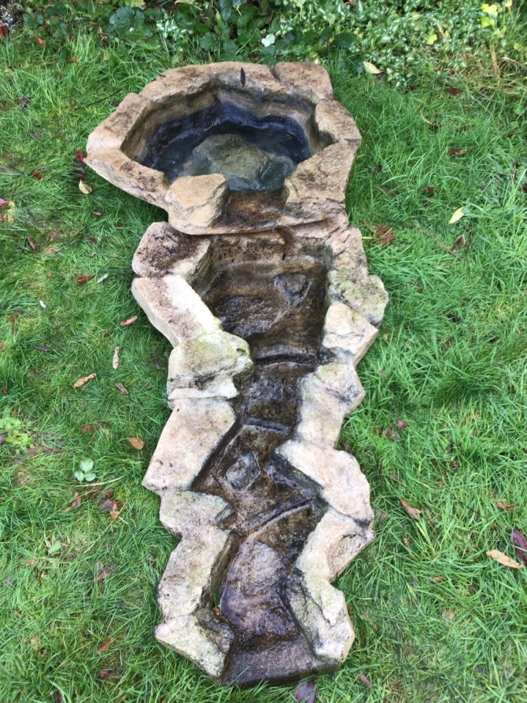 Cascade and waterfall 