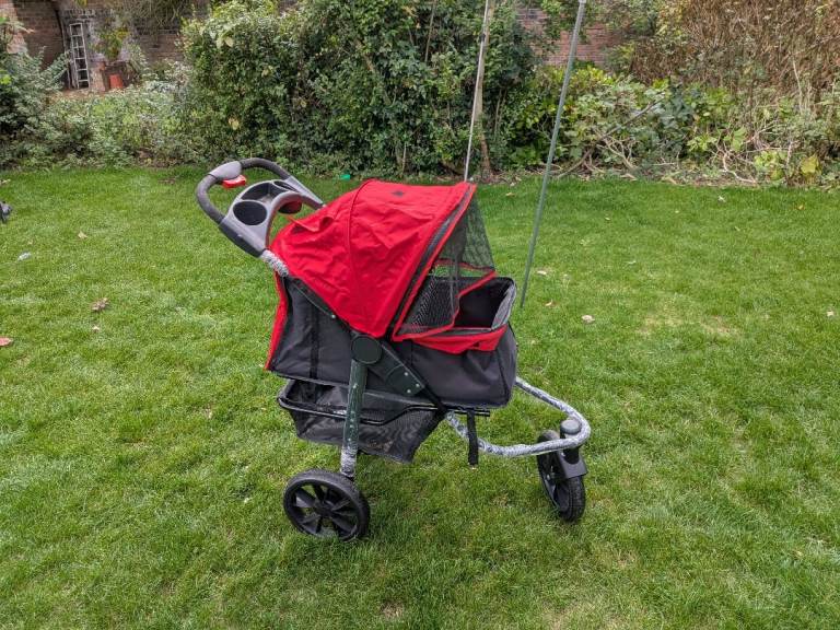 Dog pram 3 wheel with storage and cup holders 