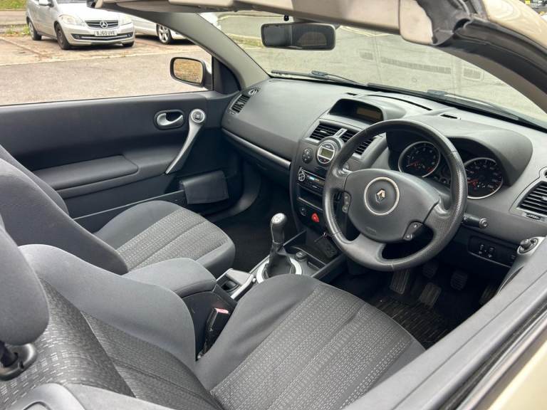 Renault, MEGANE, Convertible, 2008, Manual, 1598 (cc), 2 doors