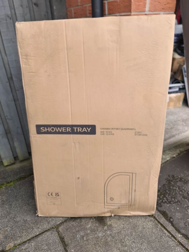 1200 x 800 right hand corner offset quadrant shower tray