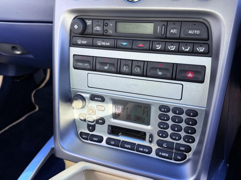 2004 Aston Martin Vanquish 5.9 Coupe 2dr Petrol Manual (396 g/km, 460 bhp) COUPE Petrol Manual