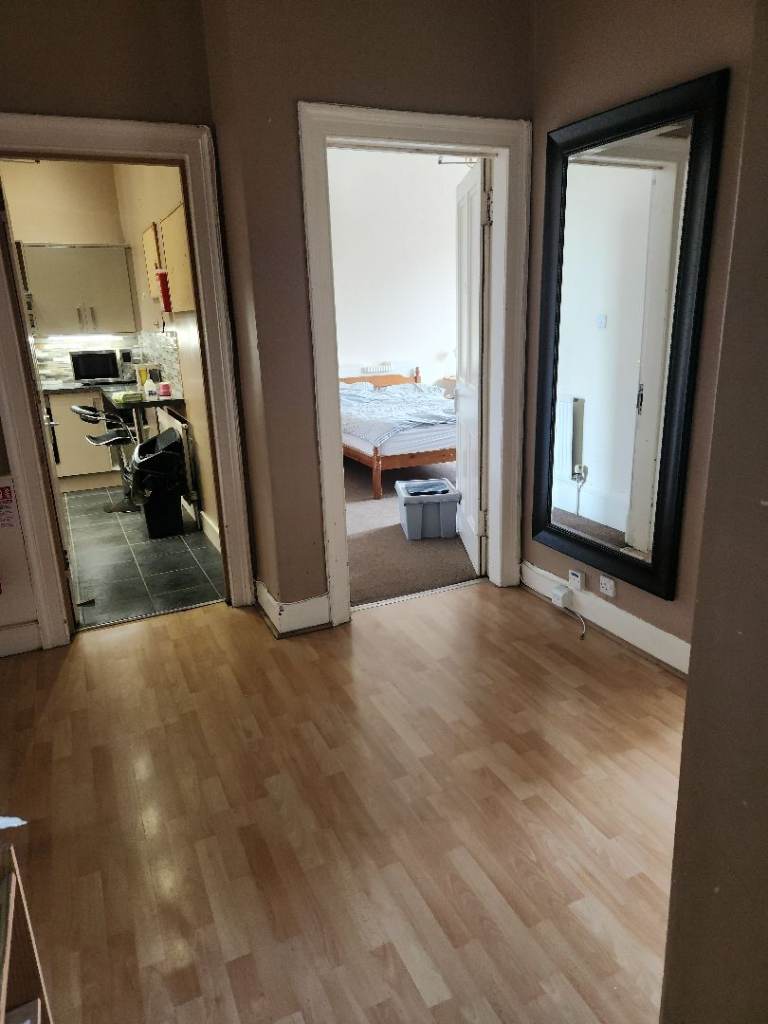 5 bedroom Student flat to rent in south clerk st edinburgh available 01/06/2026