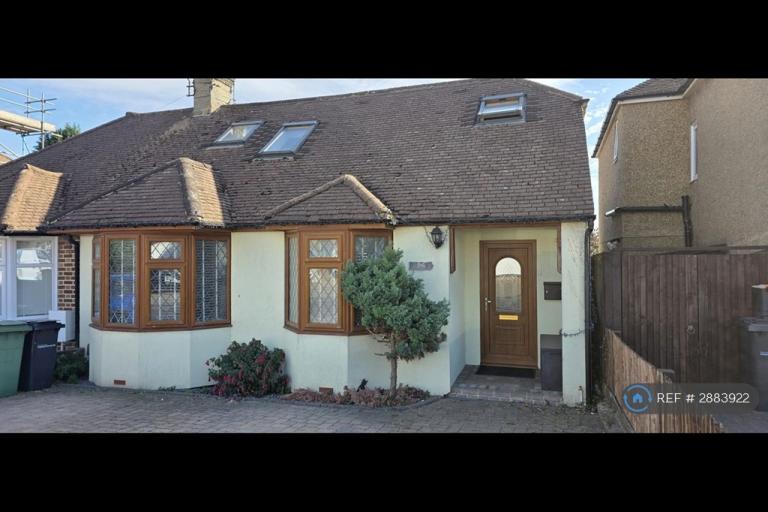4 bedroom house in Royston Road, Bearsted, ME15 (4 bed) (#2883922)