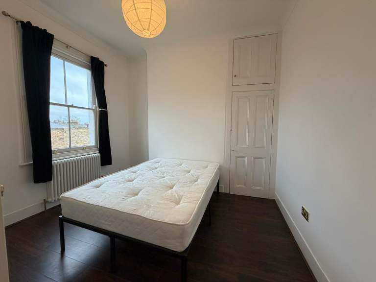 🌷Dalston Living: Spacious Home With Garden & Living Room | Two Rooms Available Now!