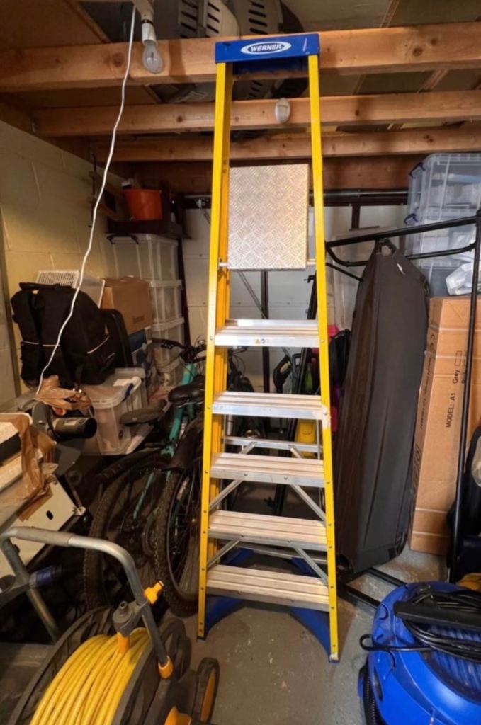 Werner 7ft ladder with standing bench and tool slot