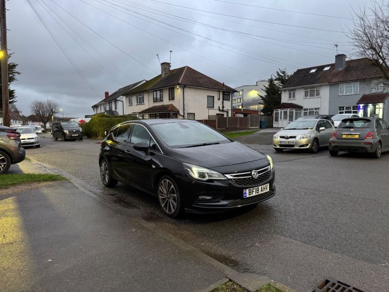 FULL SPEC 2018 Vauxhall Astra 1.4i Turbo LOW Mileage Apple CarPlay & More ULEZ