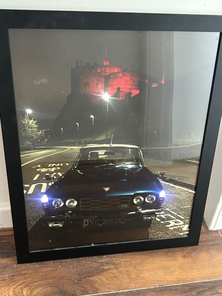 Rover p6 framed picture/Edinburgh castle 