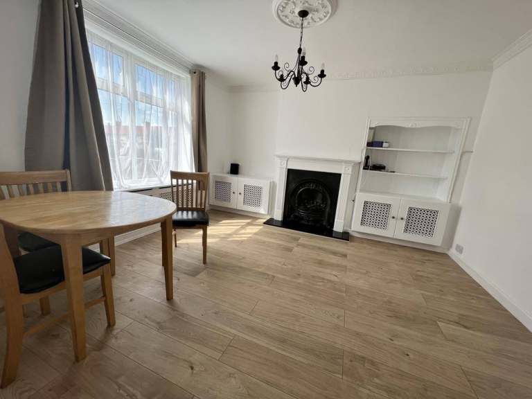 Newly Refurbished 2 Bedroom Terraced House to let near Green Lane, Dagenham, RM8 3PT