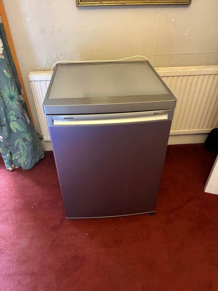 Siemens Undercounter Freezer  silver