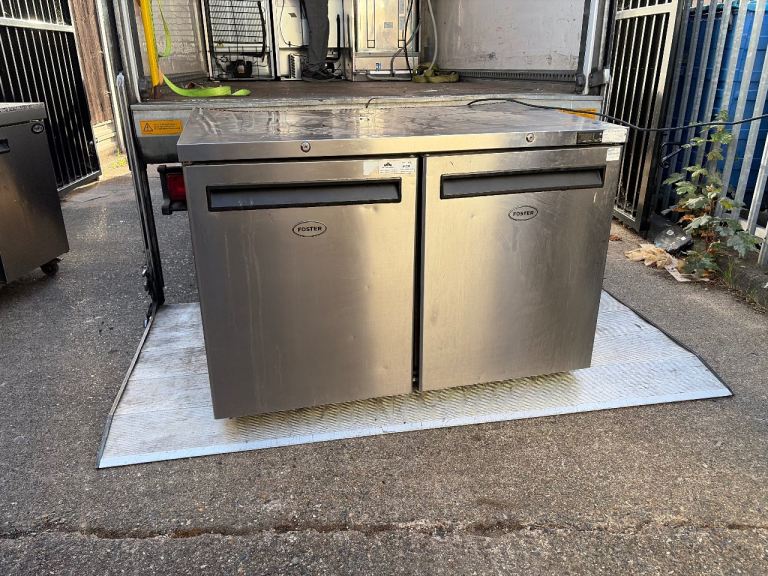 Commercial foster undercounter Fridge 2 doors fully serviced cafe shop restaurant 