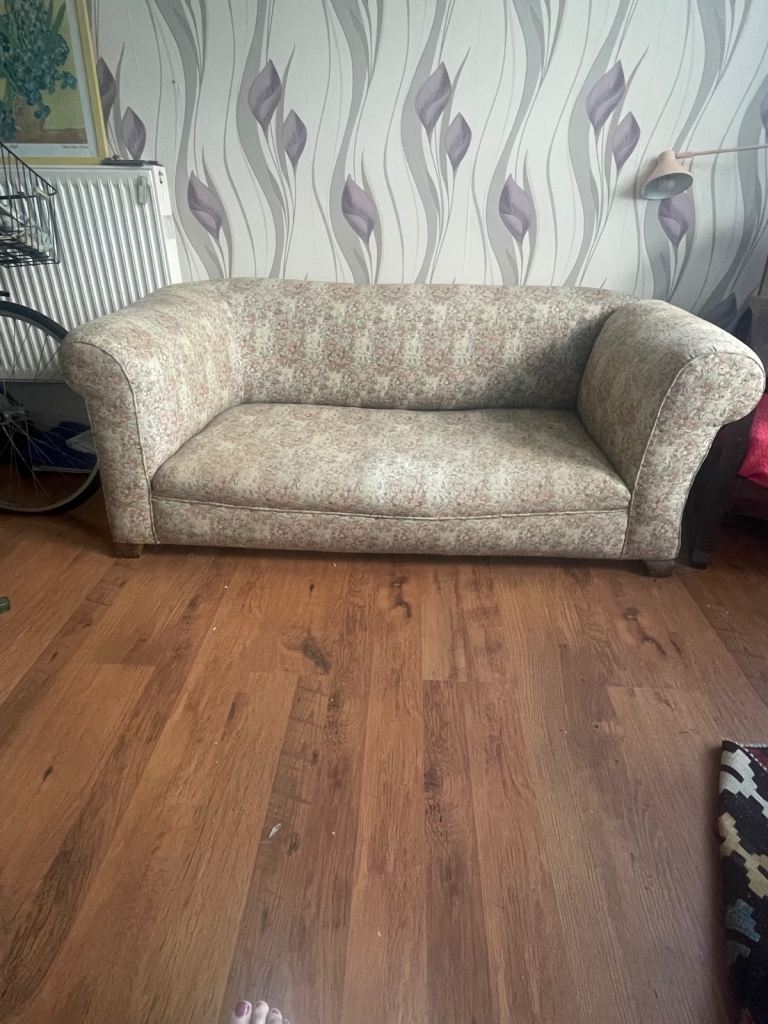 image for Beautiful restored drop arm chaise longue/sofa