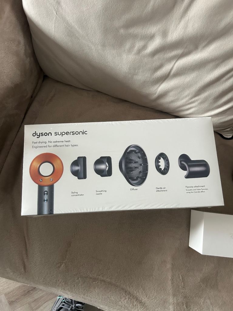 Dyson super sonic hair dryer