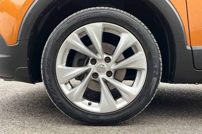 2019 Vauxhall Crossland X 1.2T ecoTec [110] Tech Line Nav 5dr [6 Spd] [S/S] HATCHBACK PETROL Manual