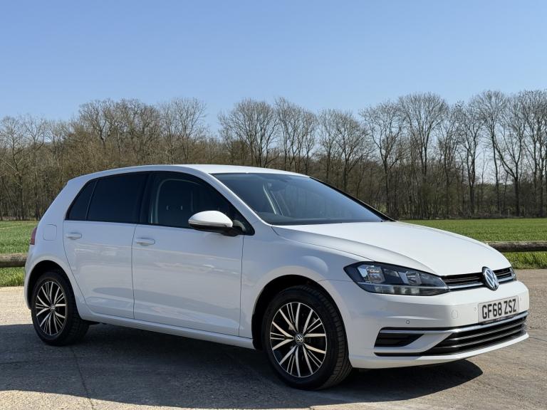 VOLKSWAGEN GOLF 1.6 TDI SE Nav 2018