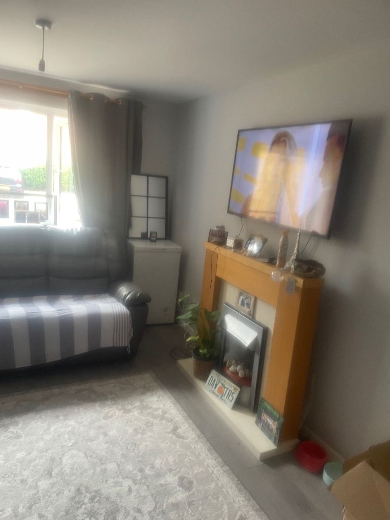 One Bed Flat ground floor to let- £1280