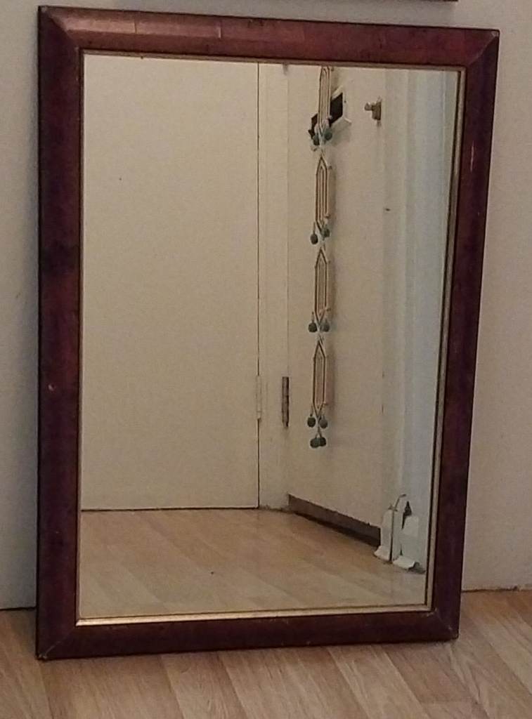 1 mirror for sale 